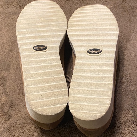 Dr. Scholl's Women’s Tan Suede Oxfords - Picture 4 of 5